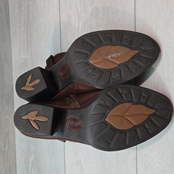 Born Women Ivy Goose Ankle Leather Heels Boots shoes sz 8 - Picture 10 of 12